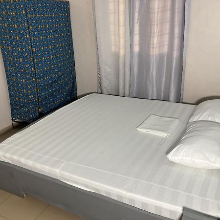 Residence Maryhouse - Free Breakfast And Taxi From Airport Cotonou Exterior photo