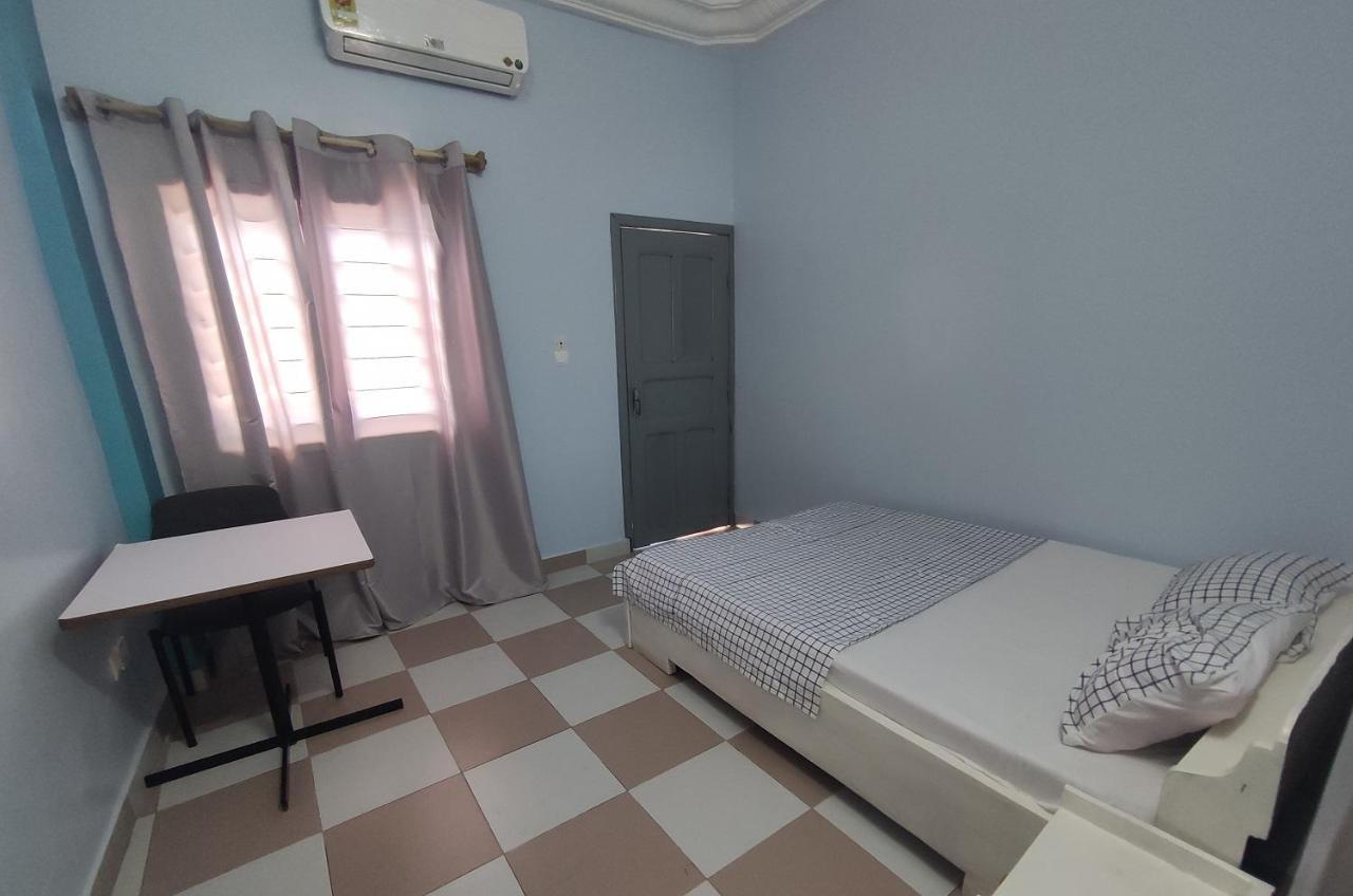 Residence Maryhouse - Free Breakfast And Taxi From Airport Cotonou Exterior photo