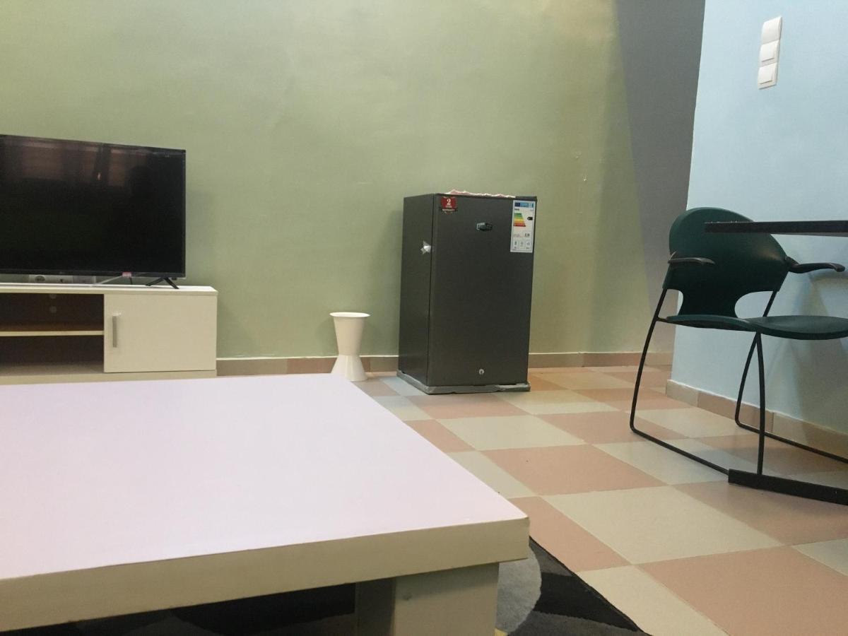Residence Maryhouse - Free Breakfast And Taxi From Airport Cotonou Exterior photo