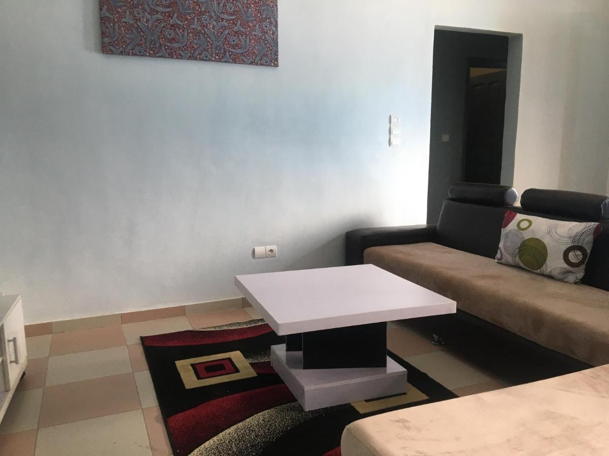 Residence Maryhouse - Free Breakfast And Taxi From Airport Cotonou Exterior photo