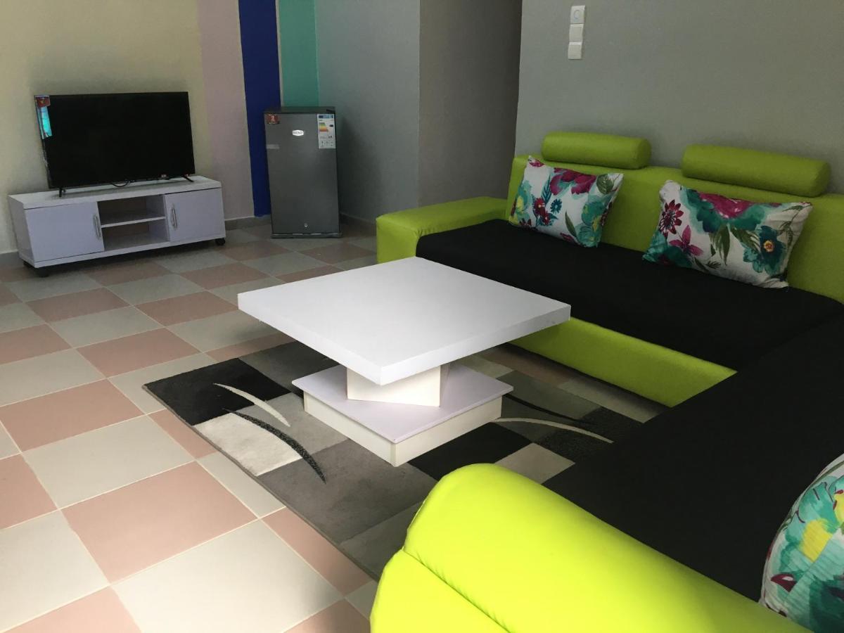 Residence Maryhouse - Free Breakfast And Taxi From Airport Cotonou Exterior photo