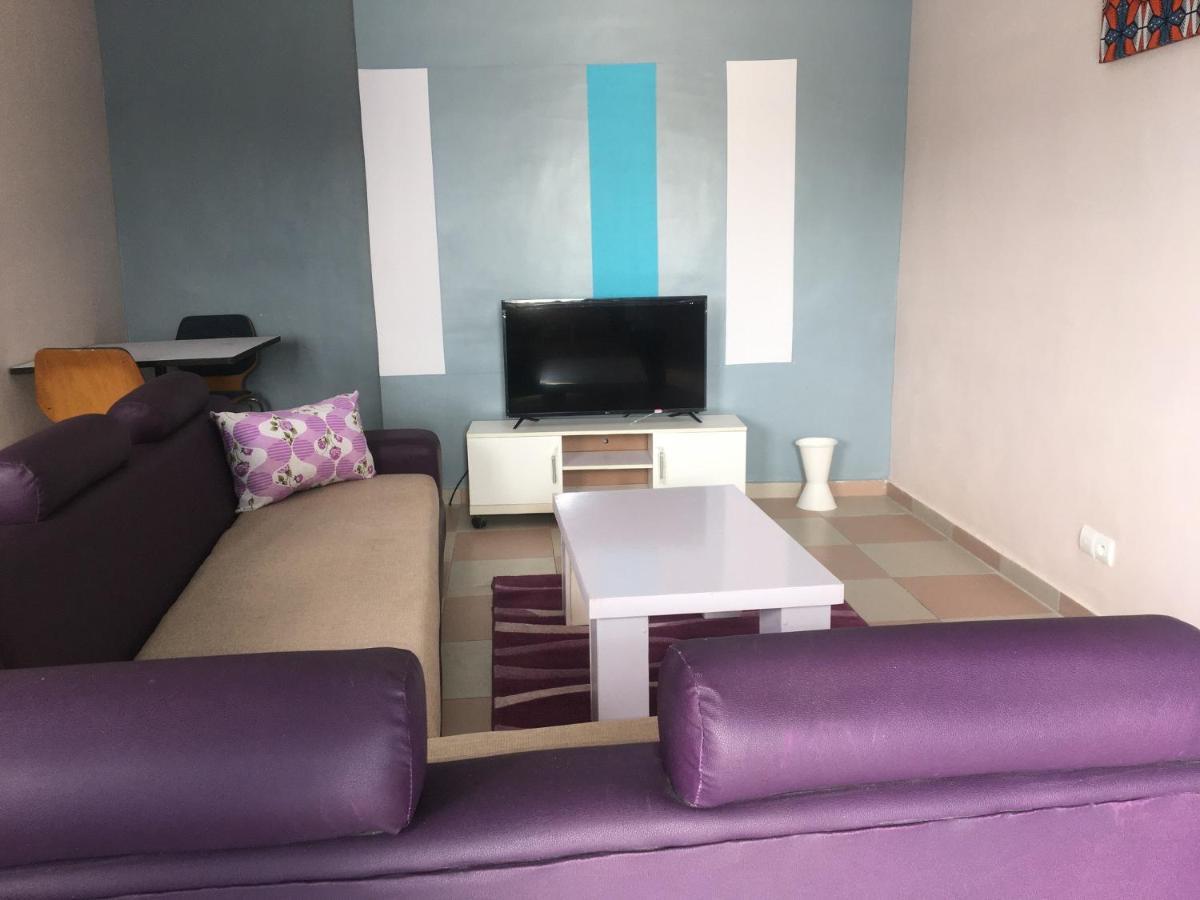 Residence Maryhouse - Free Breakfast And Taxi From Airport Cotonou Exterior photo